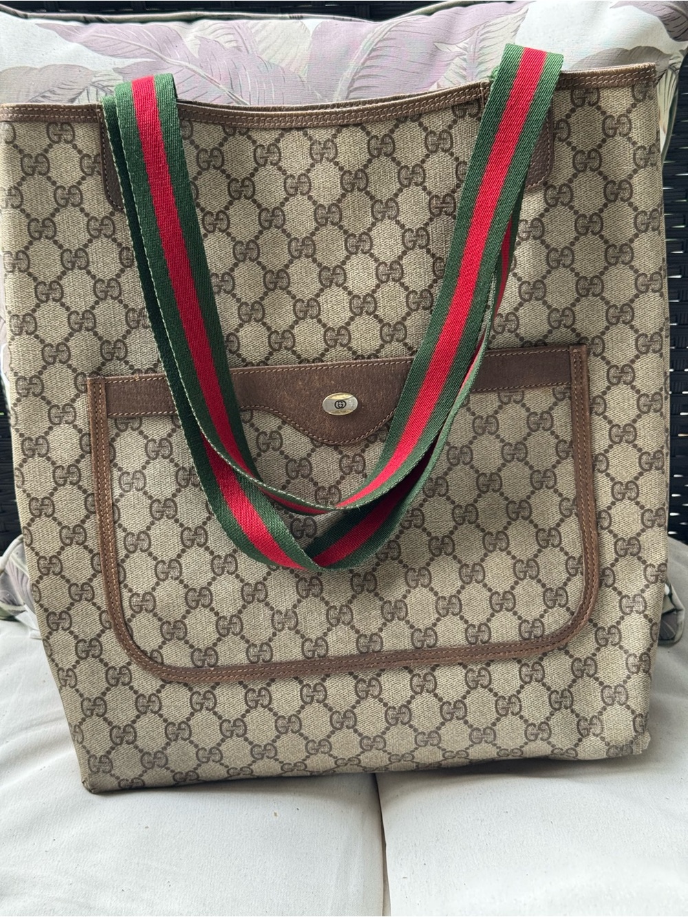 💚💚💚Gucci Supreme Tote💚💚💚